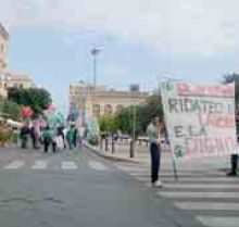 Aligrup in piazza per il posto di lavoro
